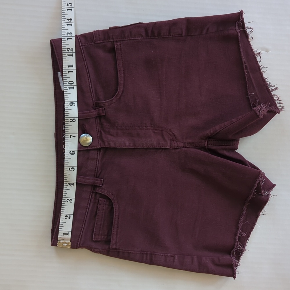 AEO Super Stretch Hi Rise Frayed Hem Shortie Cut Off Mom Shorts 00 Burgundy - Picture 11 of 13